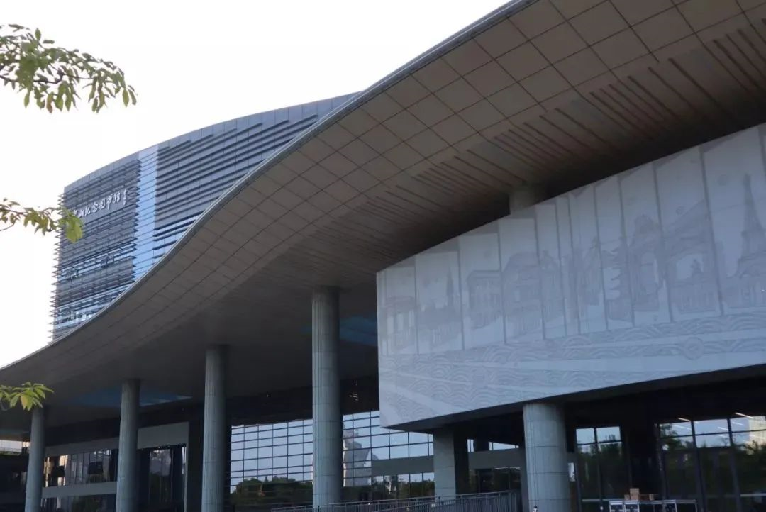 中亞工程案例展示丨坐書鄉觀日出日落，賞機場云卷云舒(圖3)