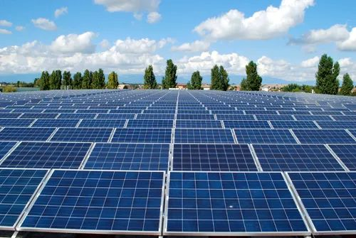 行業(yè)丨新藍(lán)海！2022年光伏用鋁有望達(dá)到336萬噸(圖1)